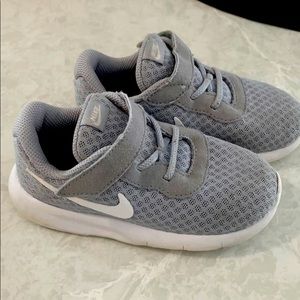 Gray Toddle Nikes Size 8